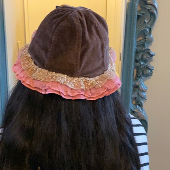 Hat - Picture 2 of 5